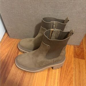 Universal Thread Brown Ankle Booties
